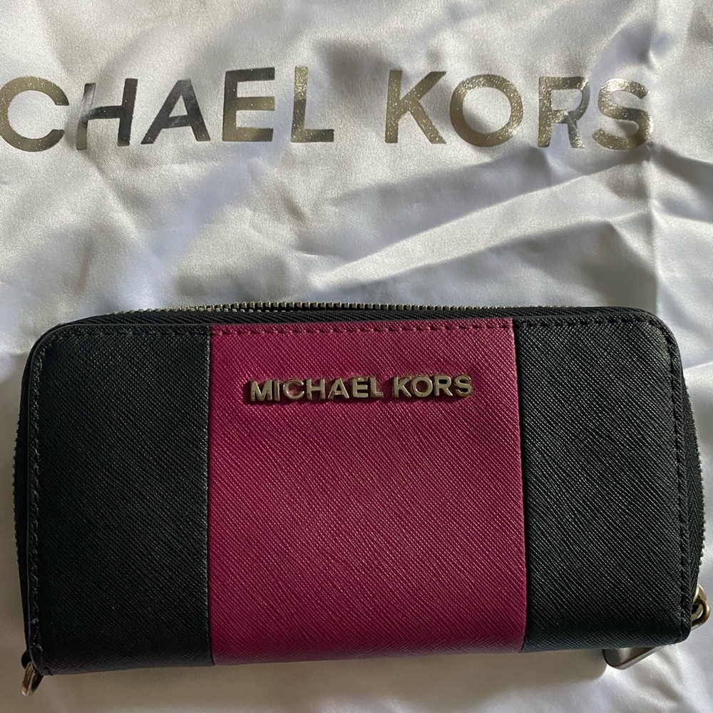 Michael kors black and maroon wristlet/wallet